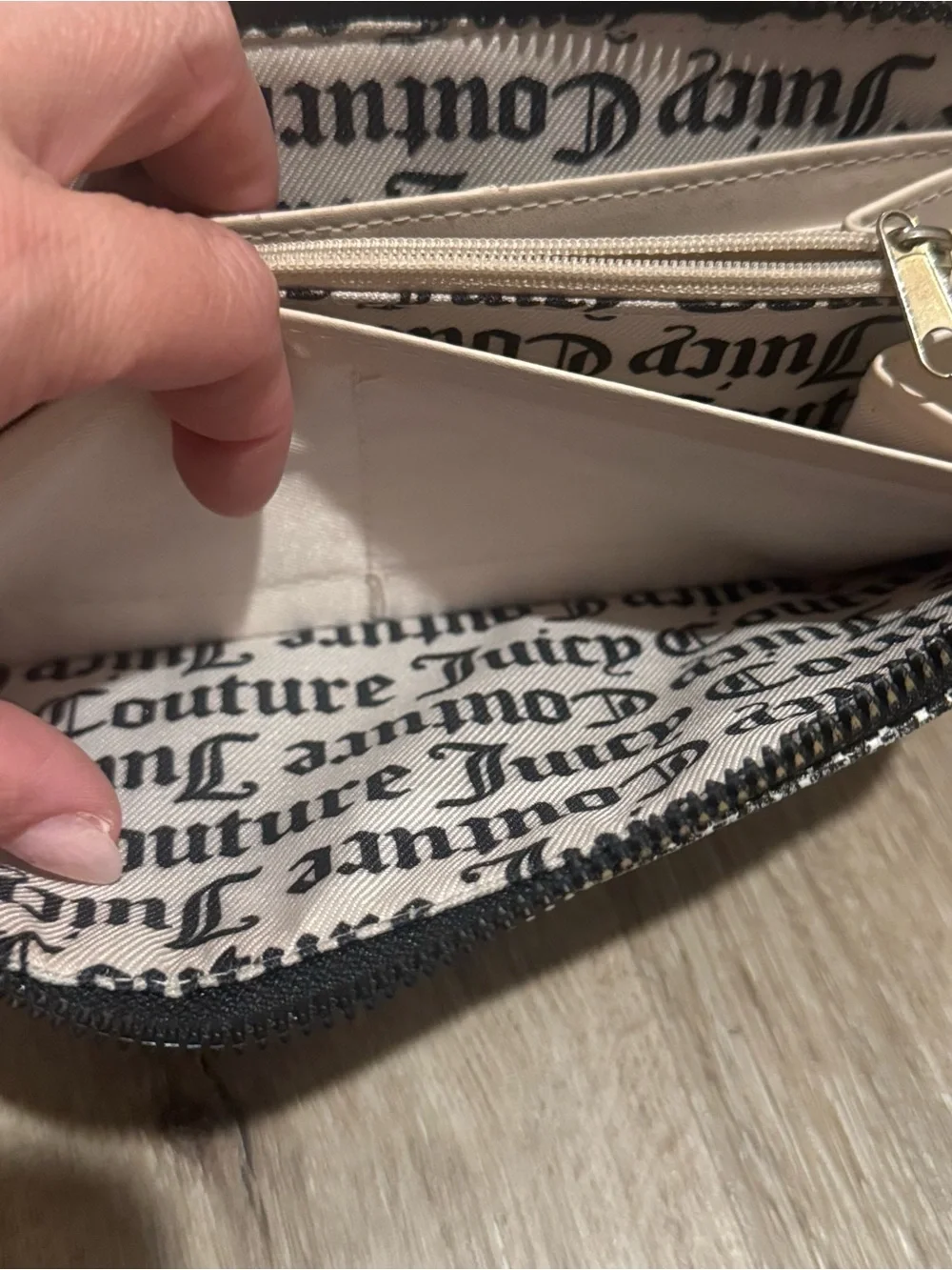 Juicy Couture stylish juicy